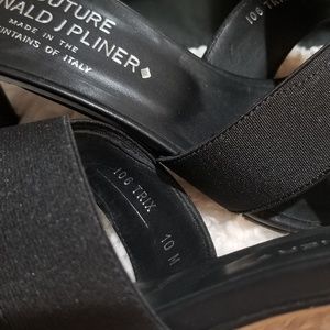 Donald J. Pliner Shoes - Donald J Pliner Donald J. Pliner Shoes - Donald J Pliner